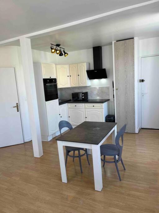 Ferienwohnung Le Saint Joseph Châlons-en-Champagne Exterior foto